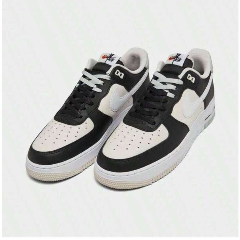Nike Air Force 1 LV8 Woman's Size 6 / 4.5y/New in Box / Black/ White/ wolf Gray